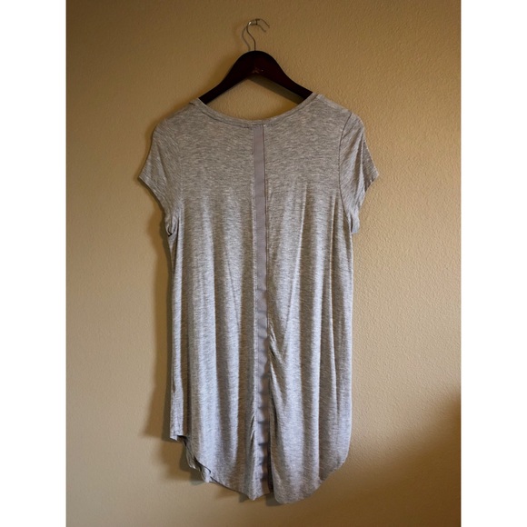 Gray Ribbon Tee - Picture 2 of 2